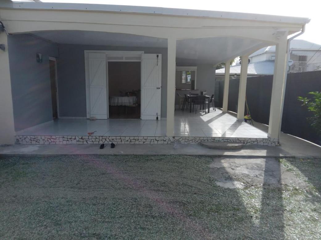 Locations Saisonnieres Villa Sainte-Anne  Exterior photo